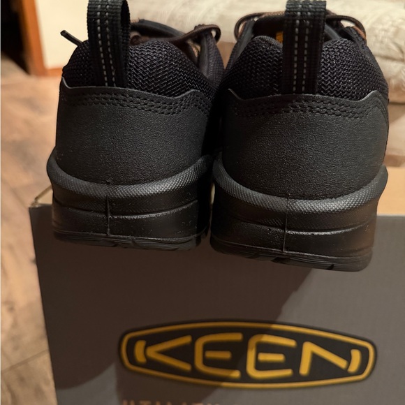 KEEN Men's Dark Brown Work Boots Utility Footwear NEW in‎ Box Size 10.5EE - Picture 11 of 14